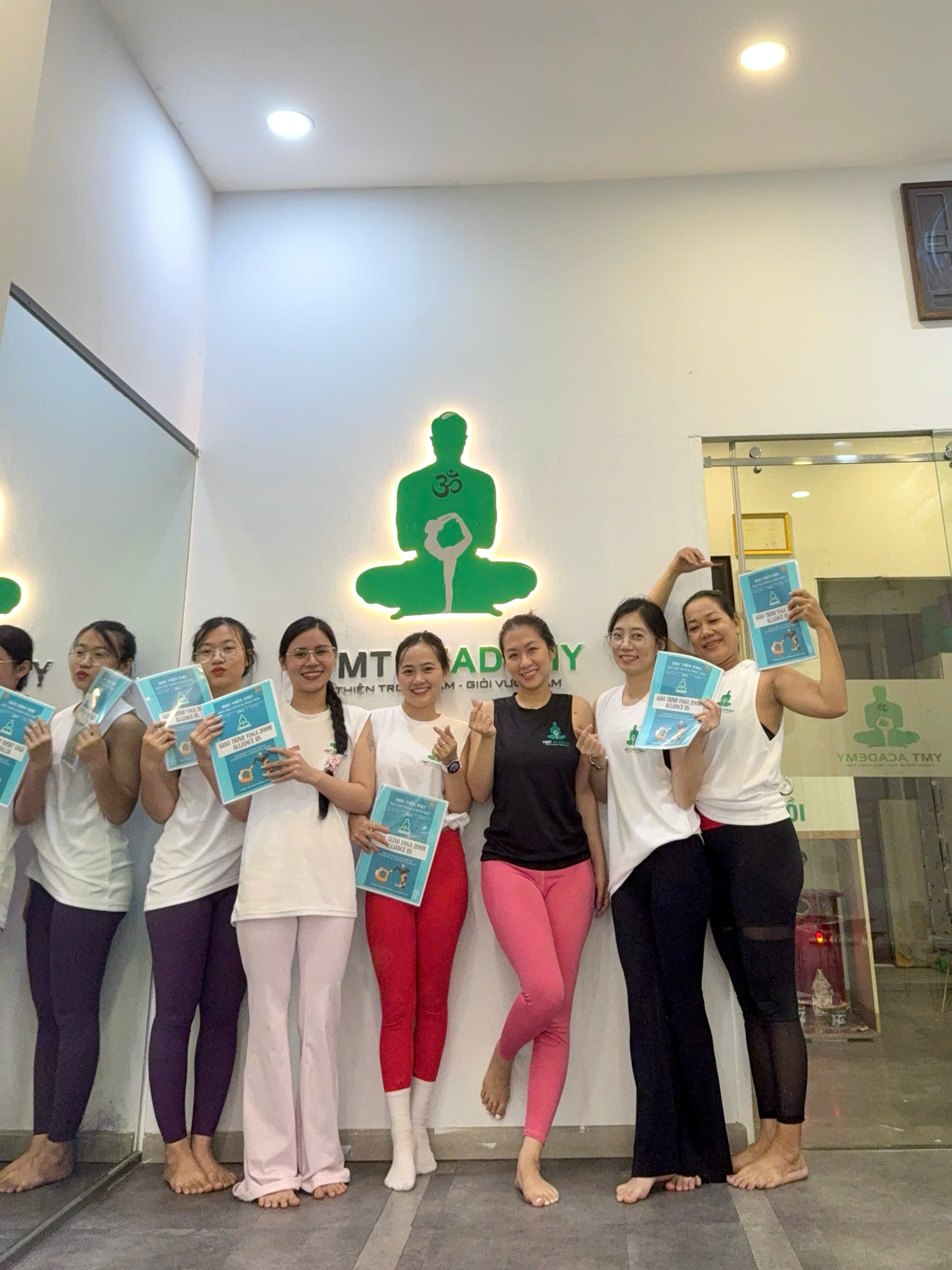 Thiền định tại học viện YMT