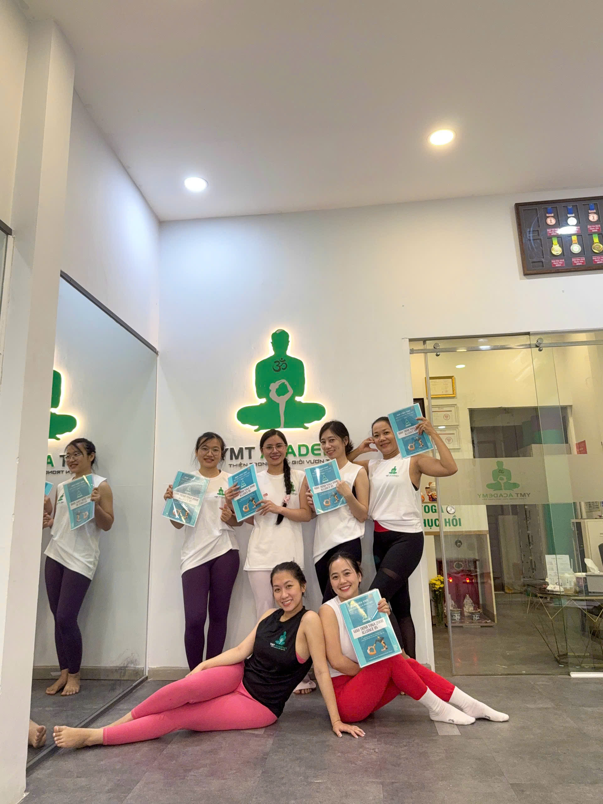 Lễ khai giảng khóa học HLV Yoga 200h K17 cuối tuần
